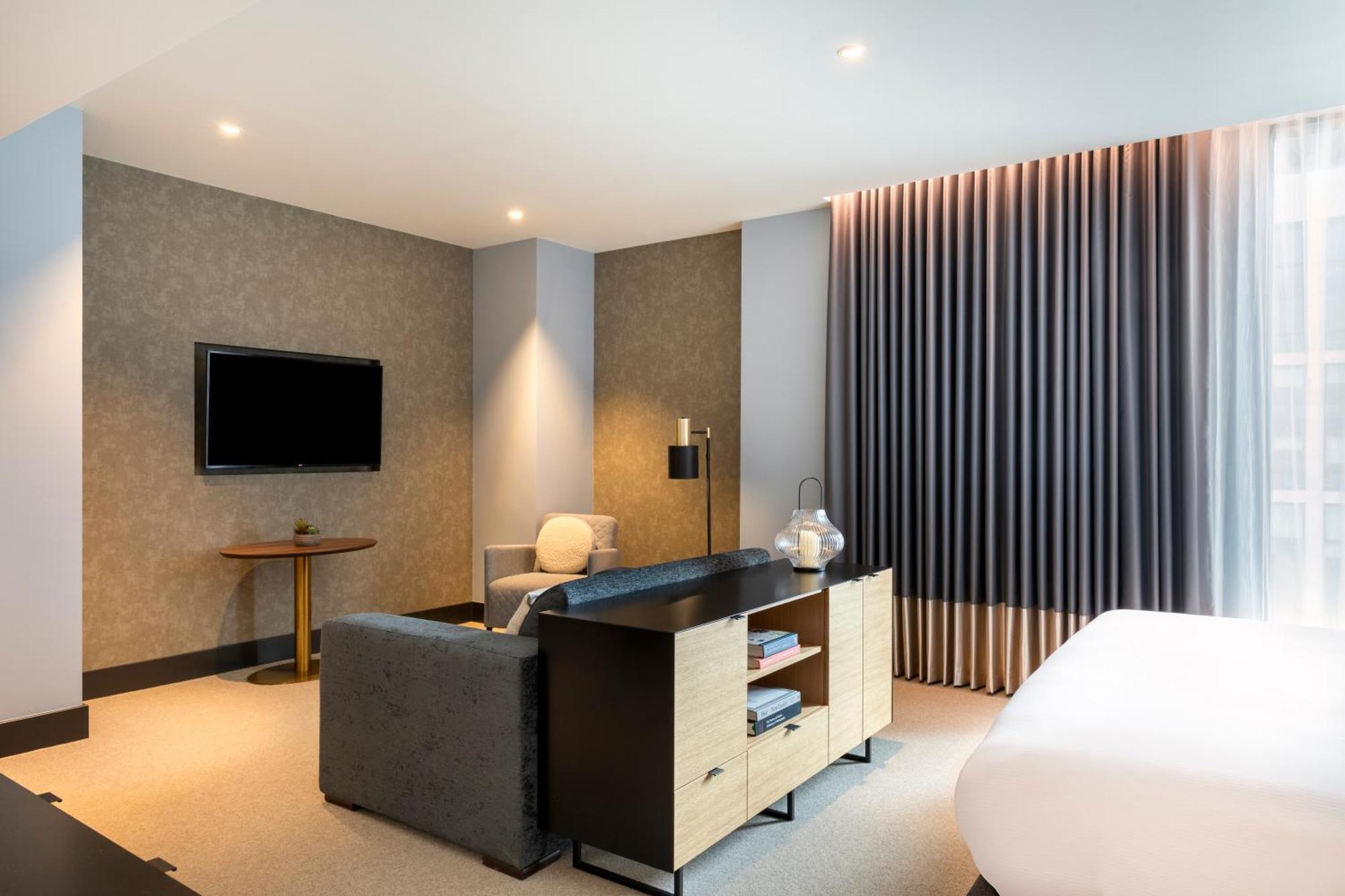 Hilton Woking Hotel Ngoại thất bức ảnh