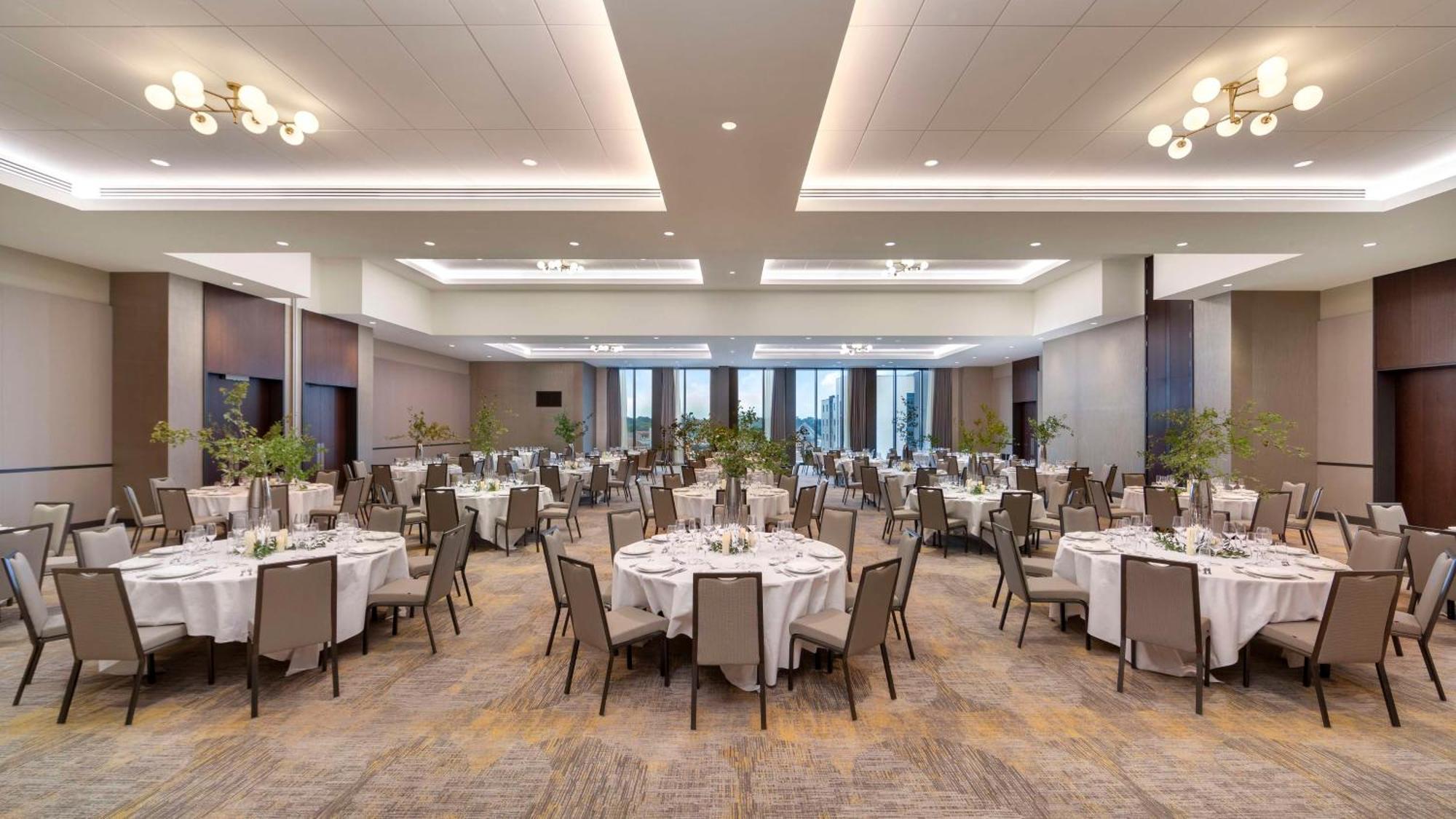 Hilton Woking Hotel Ngoại thất bức ảnh