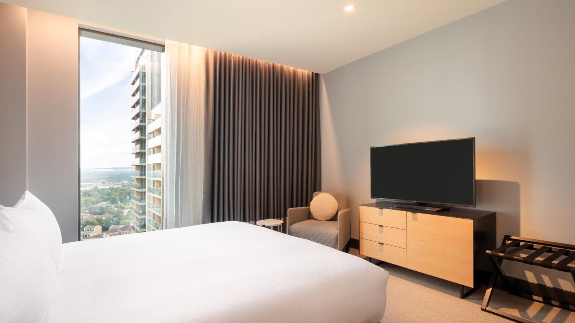 Hilton Woking Hotel Ngoại thất bức ảnh