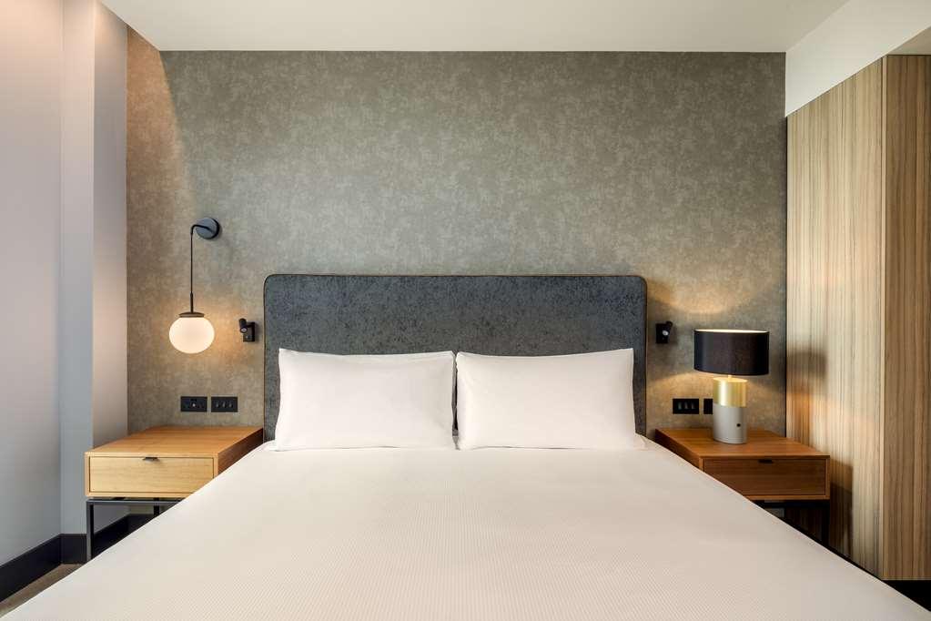 Hilton Woking Hotel Phòng bức ảnh